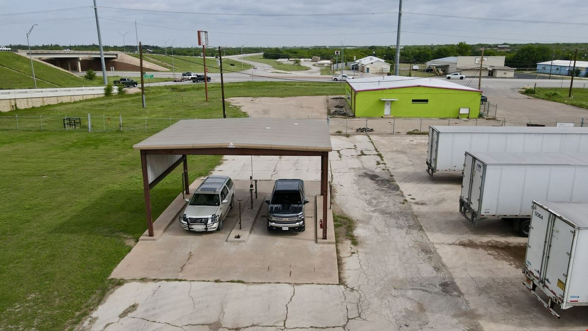 2601 E Highway 80