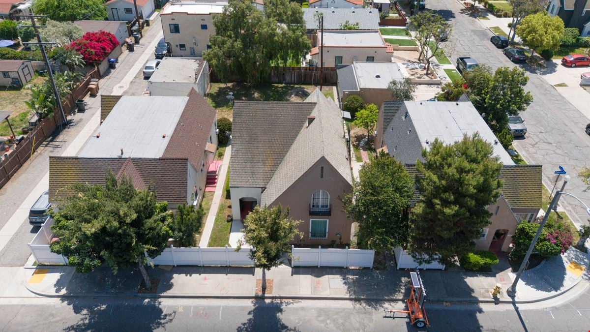 900 E Chapman Ave