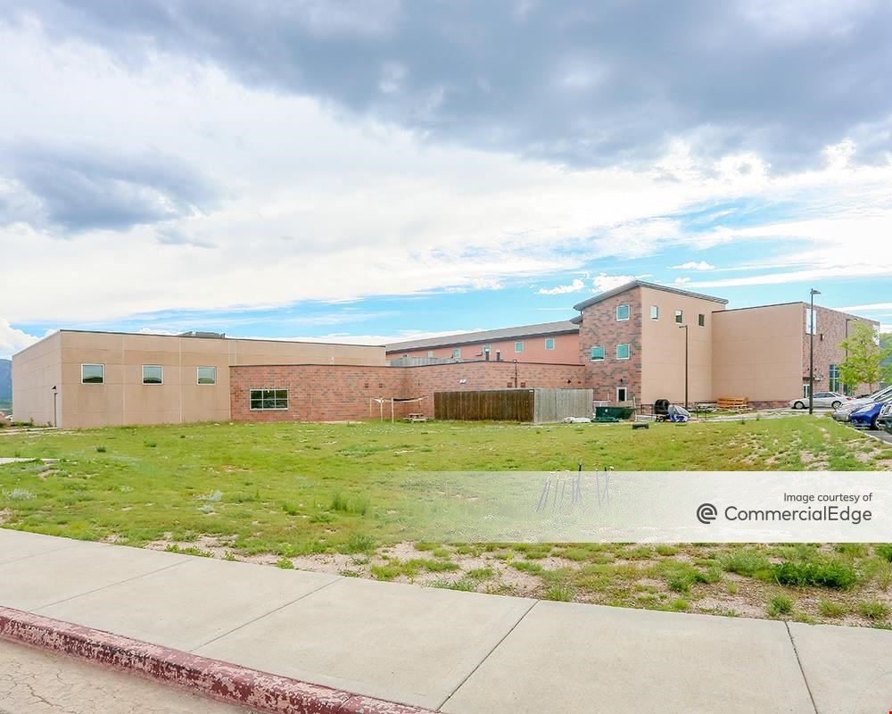 Tri-Lakes Medical Pavilion