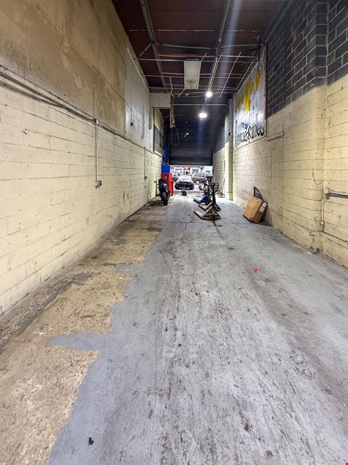 3,600 SF | 141 20th Street | Industrial Space with Mezzanine for Lease