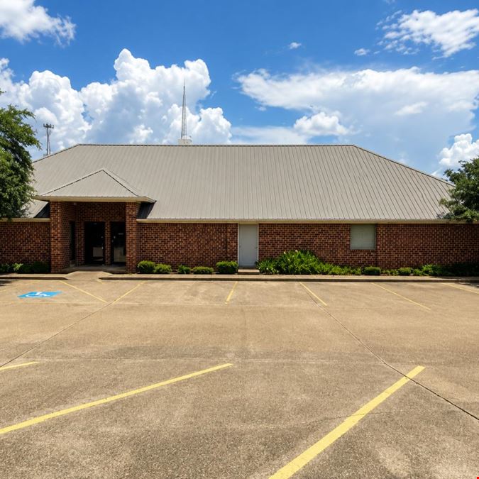 Professional Office Building | 4,109 SF