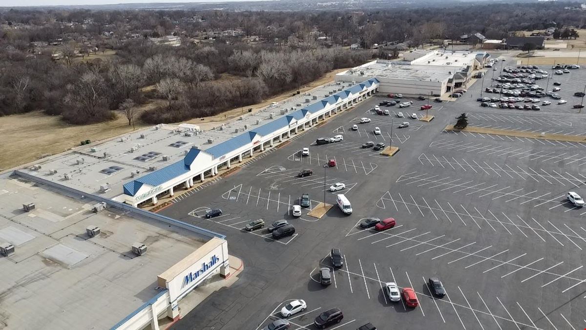 2101 N 14th St - Ponca Plaza - Retail
