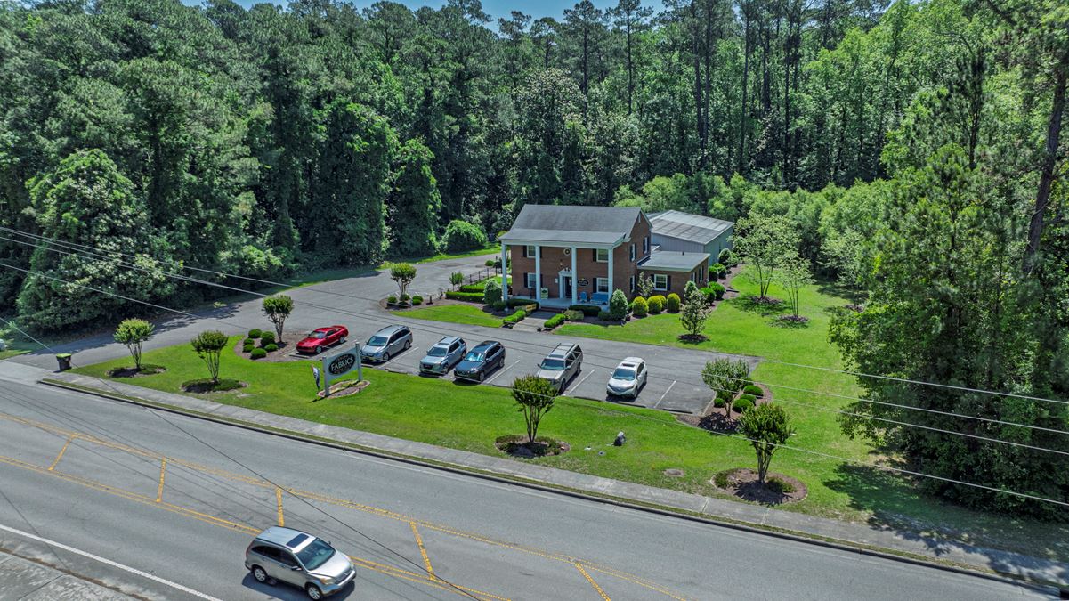 423 Village Road Southwest