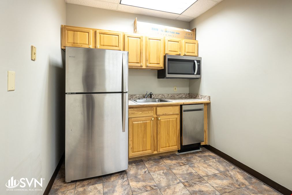 2,215 SF Turn-Key Office Suite in Beaumont