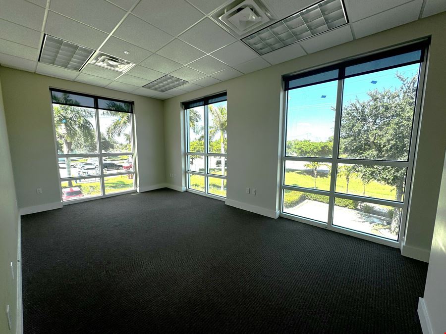 Offices at Magnolia Square