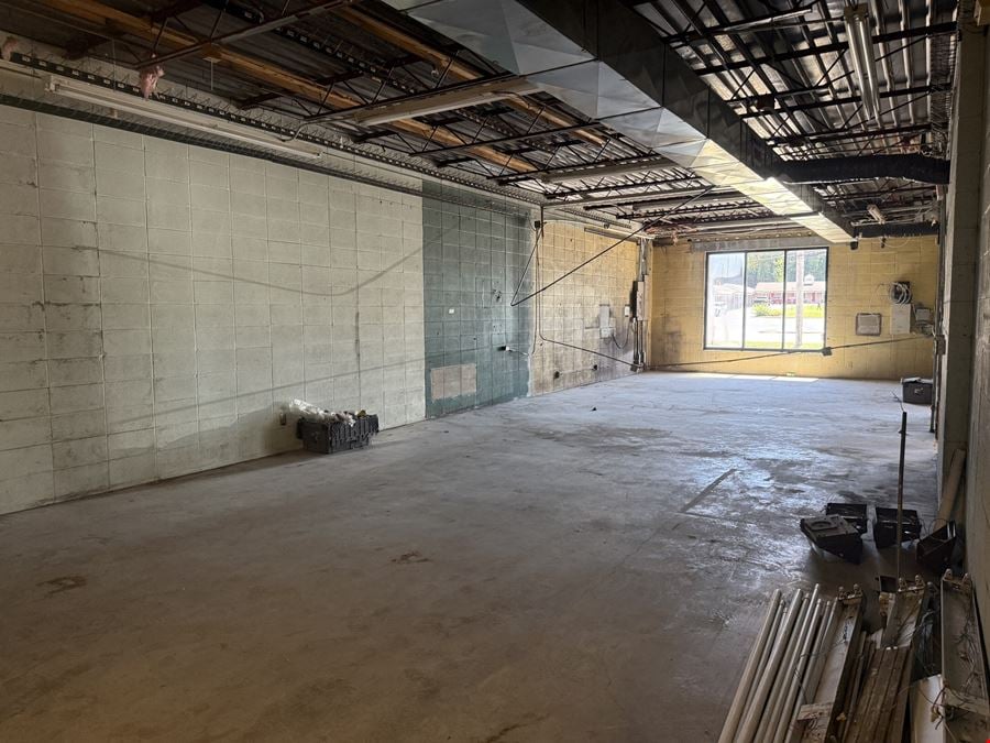 RETAIL BUILDING FOR SALE OR LEASE AT KEARNEY & GLENSTONE