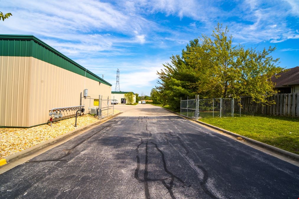 1,500 SF Warehouse / Office Space For Lease in Southwest Springfield