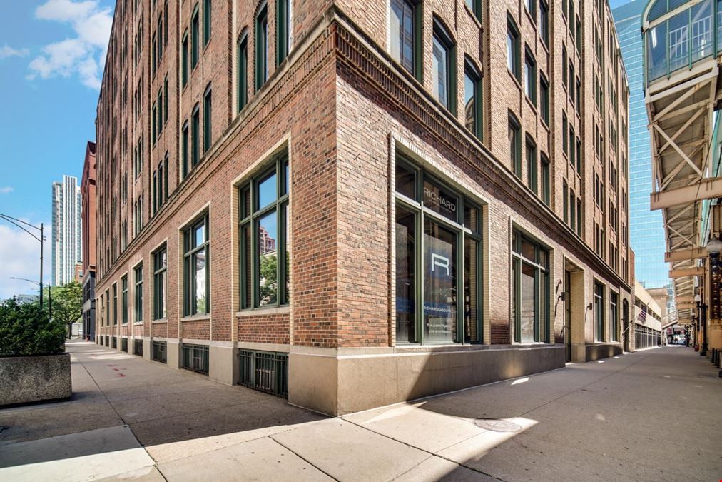 566 W Lake St, Suite 240, Chicago, IL 60661