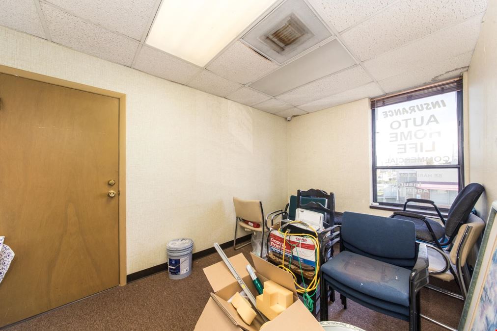 47 W Dundee Rd