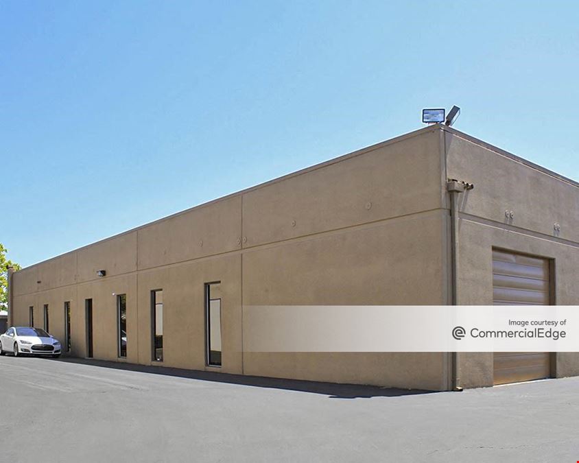 Delta Catalina Business Park 14707-14759 Catalina Street