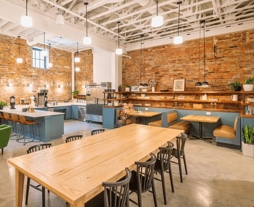 Common Desk - Wilmington