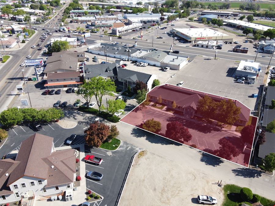 958 W. Corporate Ln.