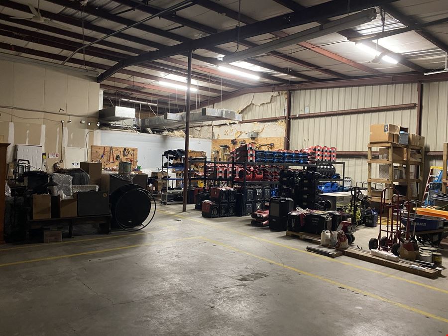 ±14,000 SF Flex Space