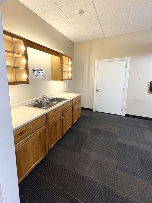5,100 SF Office/Retail Building