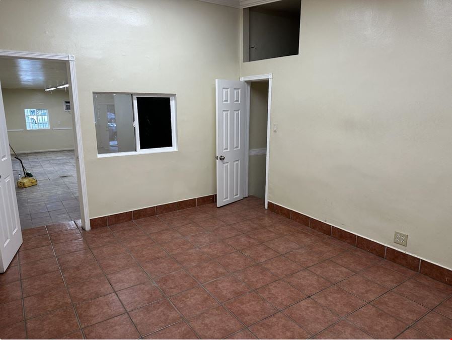 13173 Van Nuys Boulevard