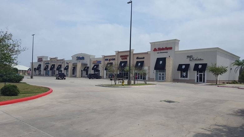 Preview of Retail space for Rent at 6646 S Staples St