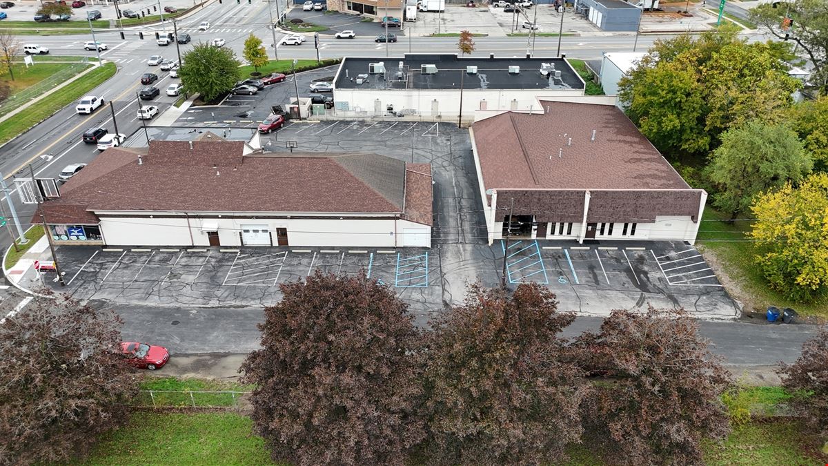 5750-5758 Secor Rd