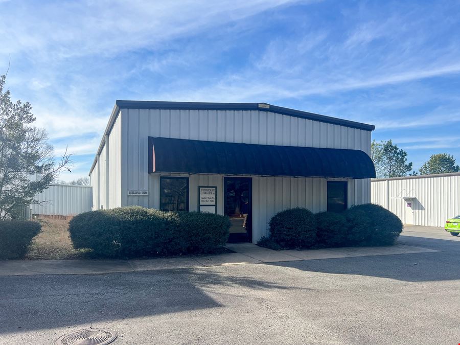 Freestanding Flex Office/Warehouse Building for Lease
