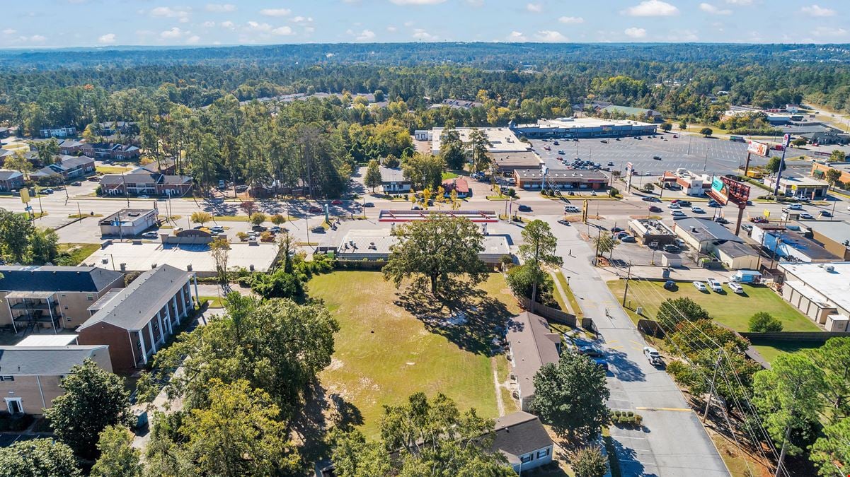 2300 SF | Retail | Full Motion Corner