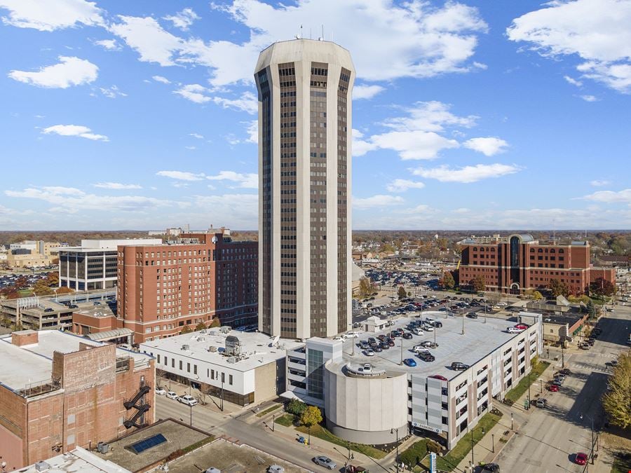 31-Story, Full-Service Downtown Hotel