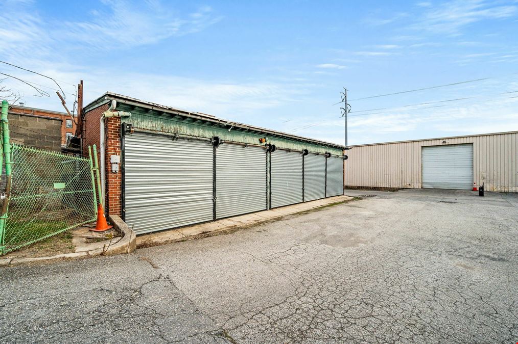 640 E Main St
