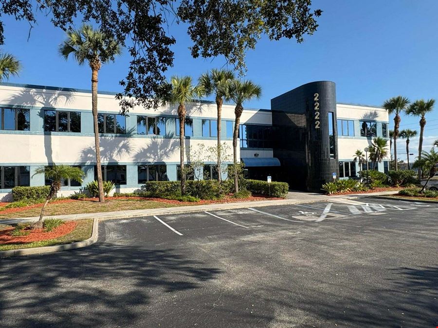 5,400 SF Office Suite in Landmark Office Building