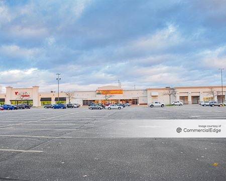 Preview of Retail space for Rent at 45600 Utica Park Blvd