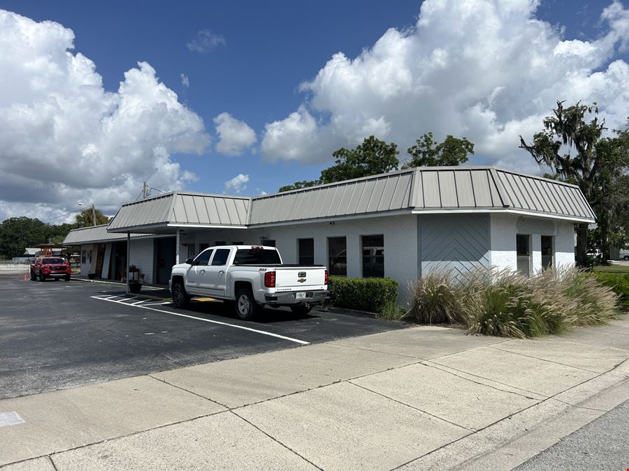 Materials/Lumber Facility on 5.6 Acres