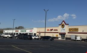 Woodforest Shopping Center