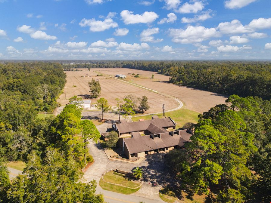 First-Class Training Facility on ±77.01 Acres