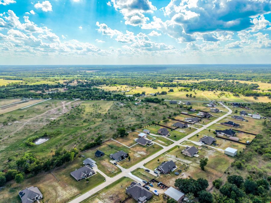 Land Multi-Family Development in Oak Ridge - 7348 N State Highway 34