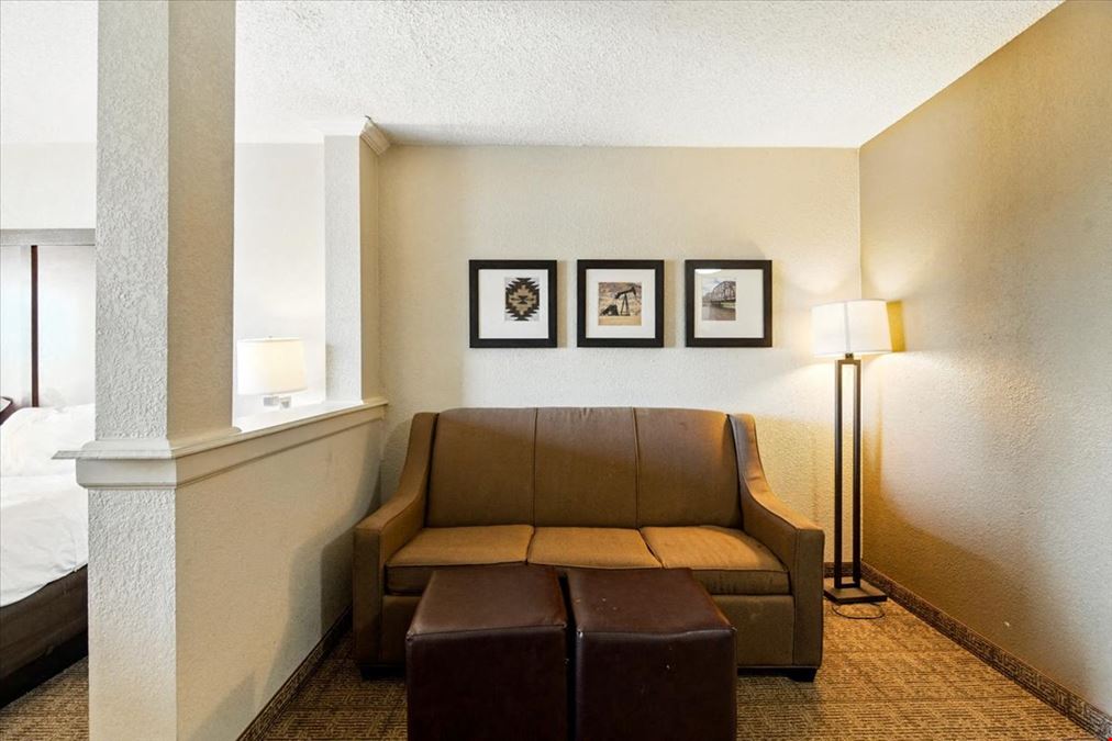 Comfort Inn Woodland Hills