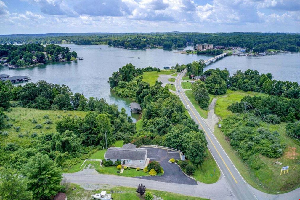 Versatile Lakefront Commercial Building
