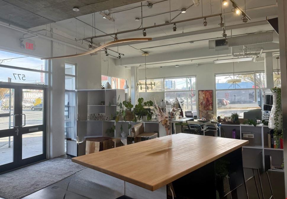 FOR LEASE  - 577 Pembroke Street