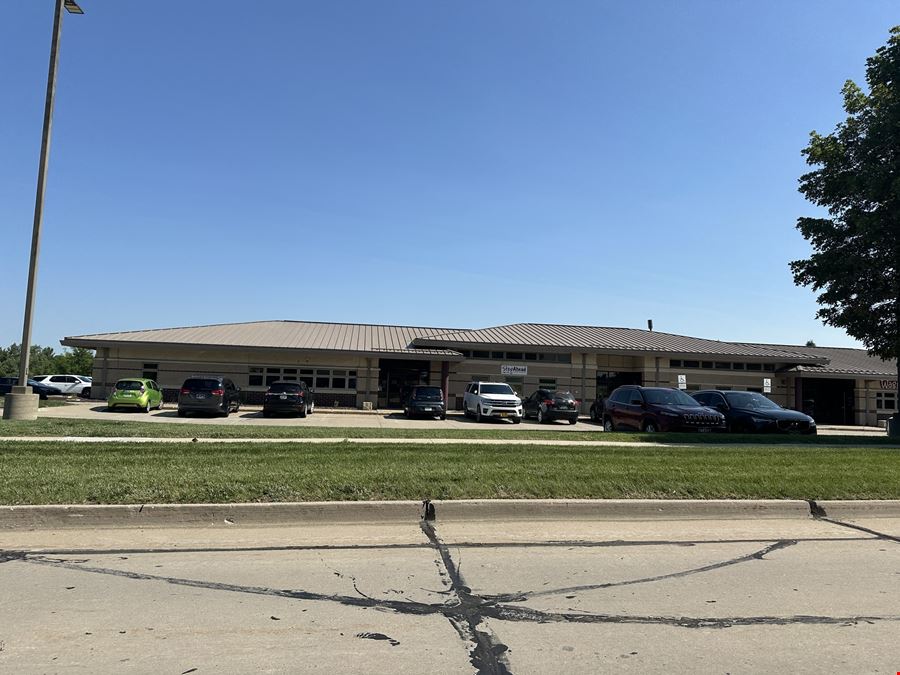 2555 Berkshire Pkwy