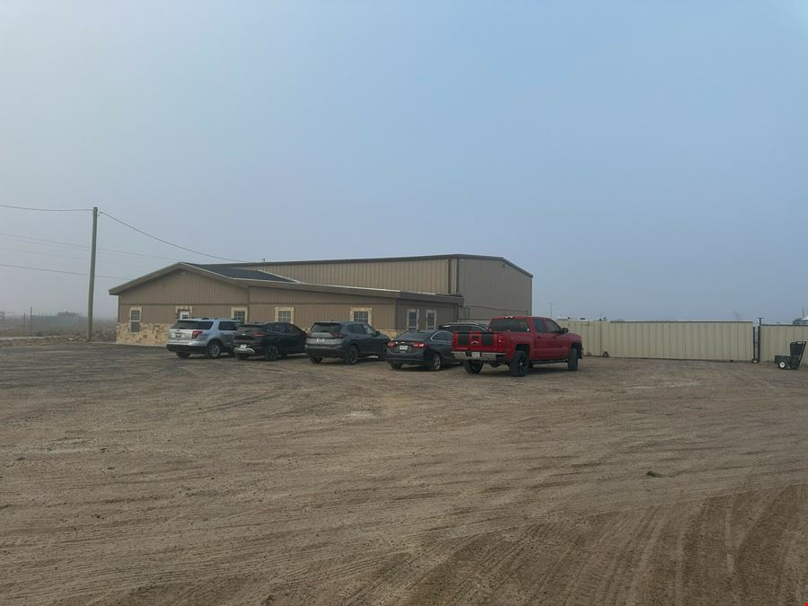 5,020 SF on 3.55 Acres Near US 385