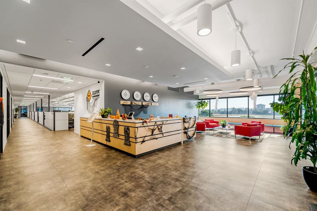4910 Airport Plaza Dr, Long Beach, CA 90815
