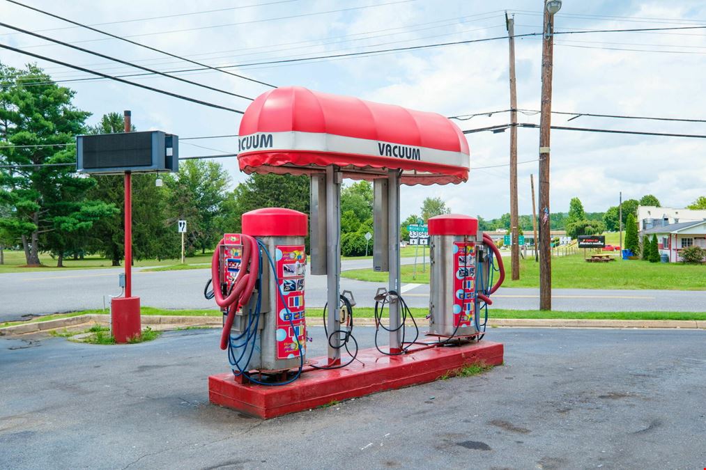 ELKTON CARWASH AVAILABLE IN GREAT LOCATION!