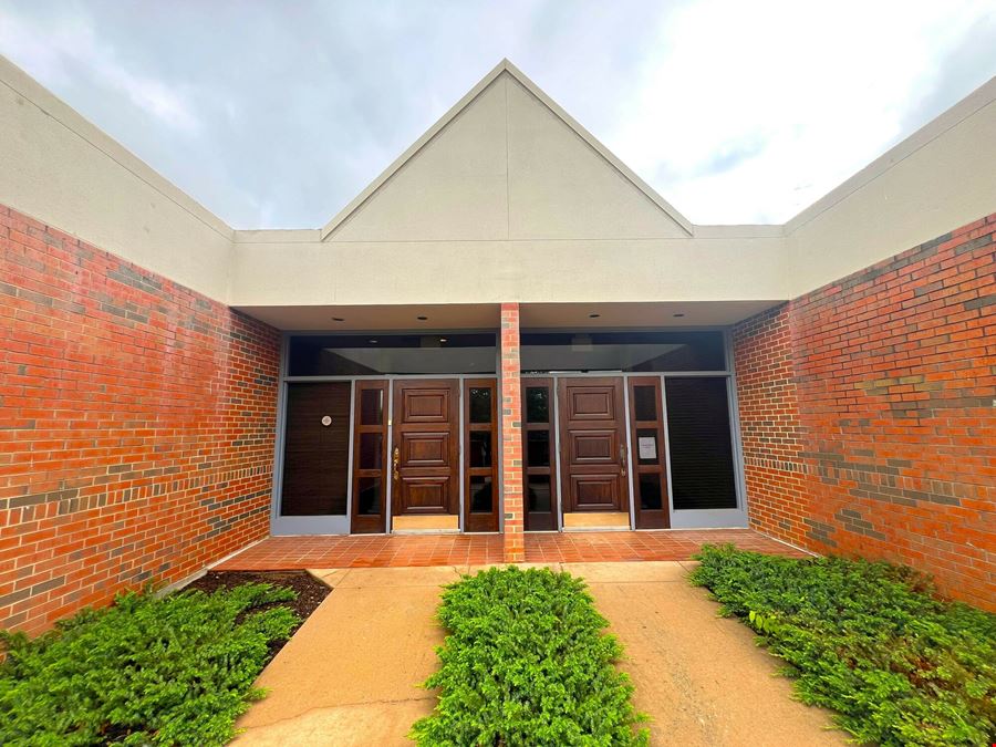 4808 N Classen Blvd
