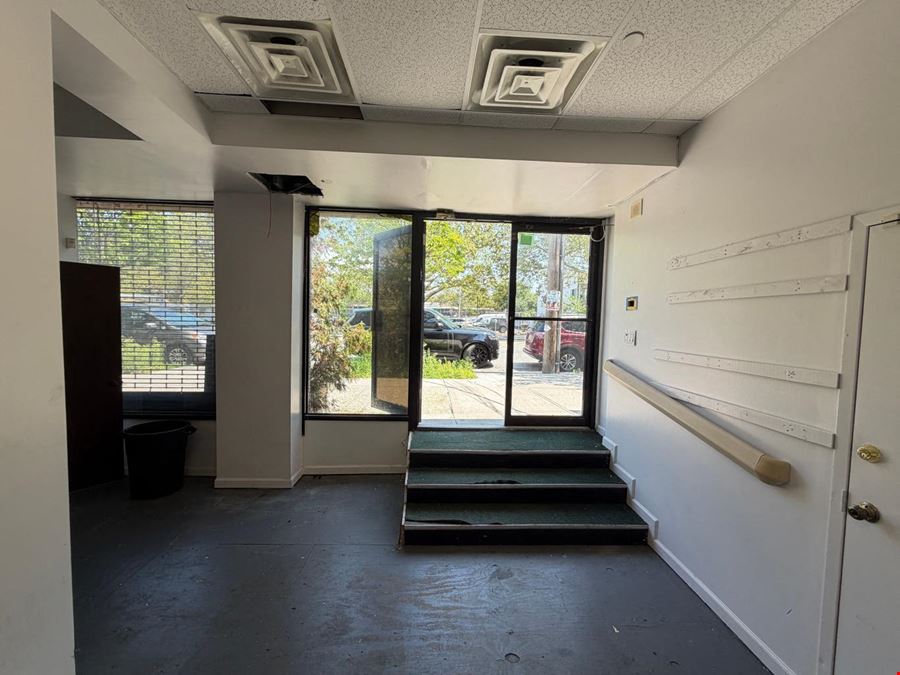 2412 Gerritsen Ave