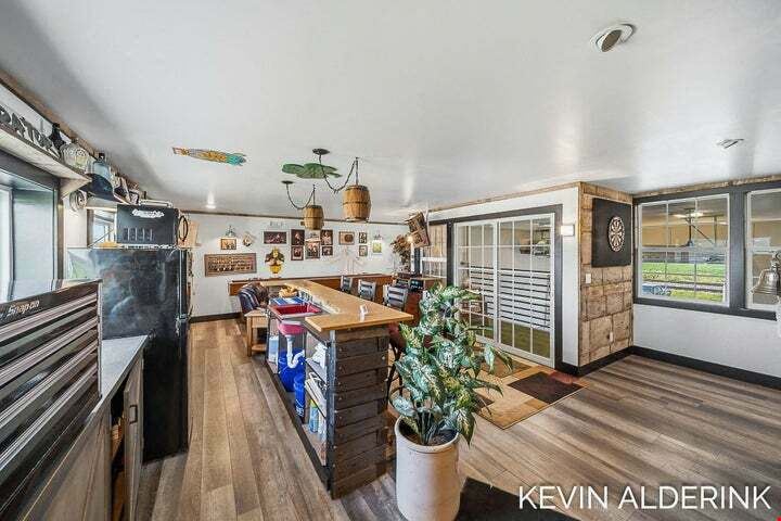 2,600 SF Commercial Condo w/Living-Work Space & Garage Bay