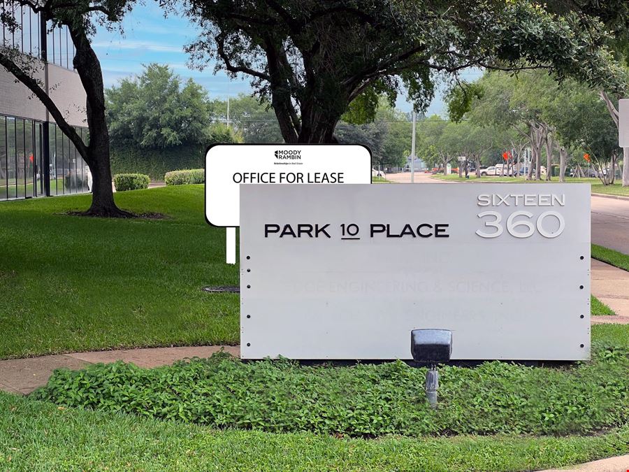Sixteen 360 Park Ten Place