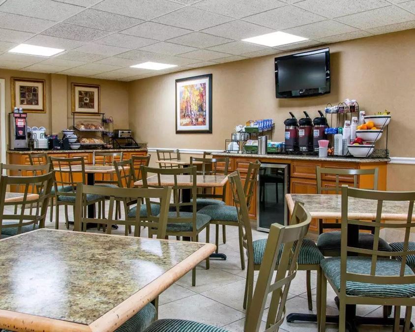 Detroit Area Choice Portfolio Comfort Inn Livonia & Utica, MI