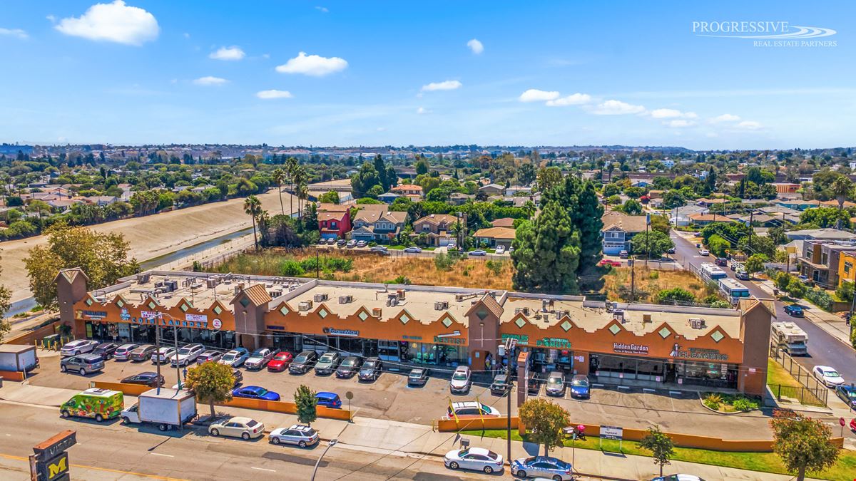 Multi-Tenant Retail Center