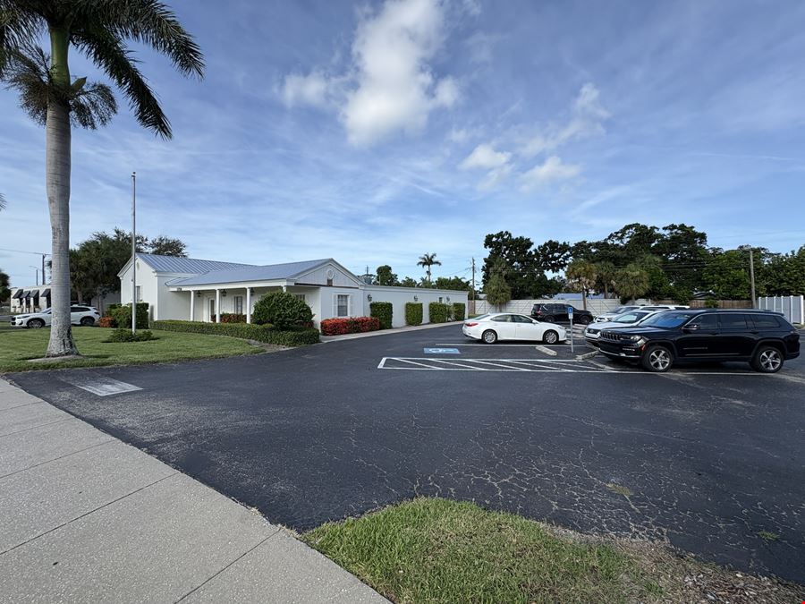 PRIMERE FREESTANDING BUILDING ON SWIFT RD.!