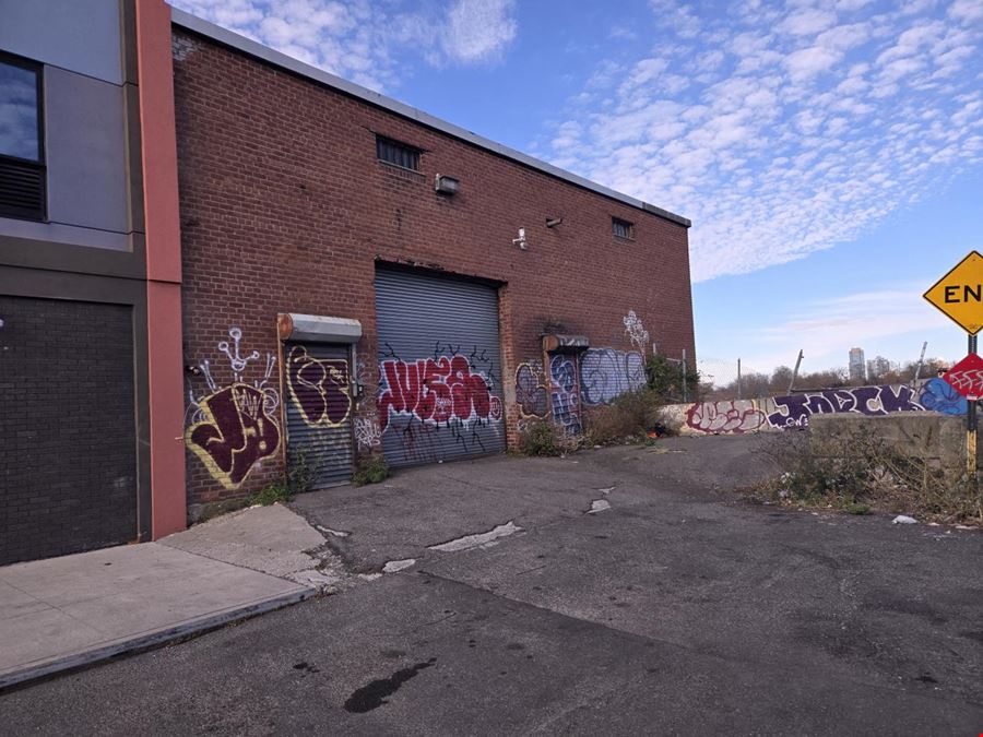 2737 & 2741 West 23rd Street