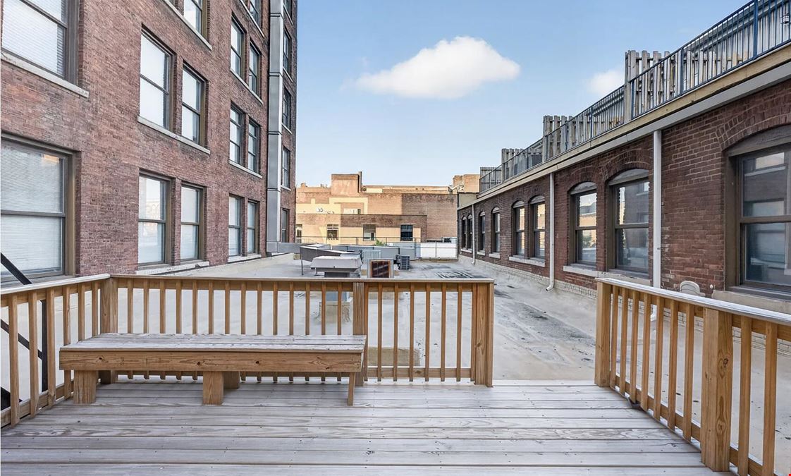 1900 The Lofts