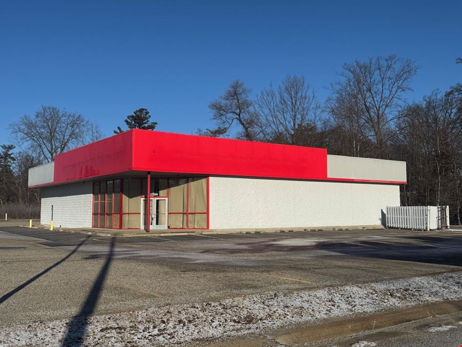 High-Visibility Retail Space on M-55