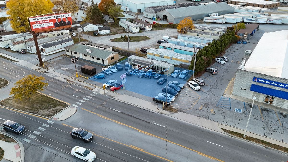 3415 N. Clinton St.