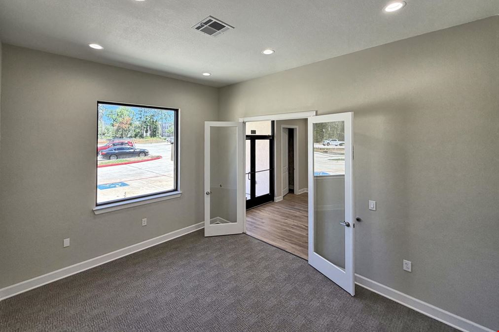 625 Regal Row